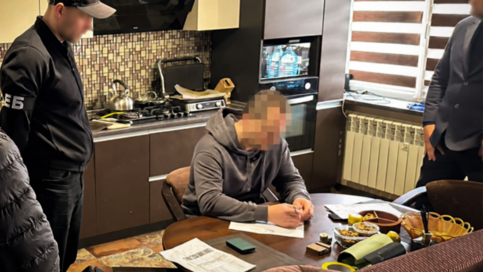 Підозрювані вкрали понад 5 мільйонів гривень із державного бюджету - як діяла схема