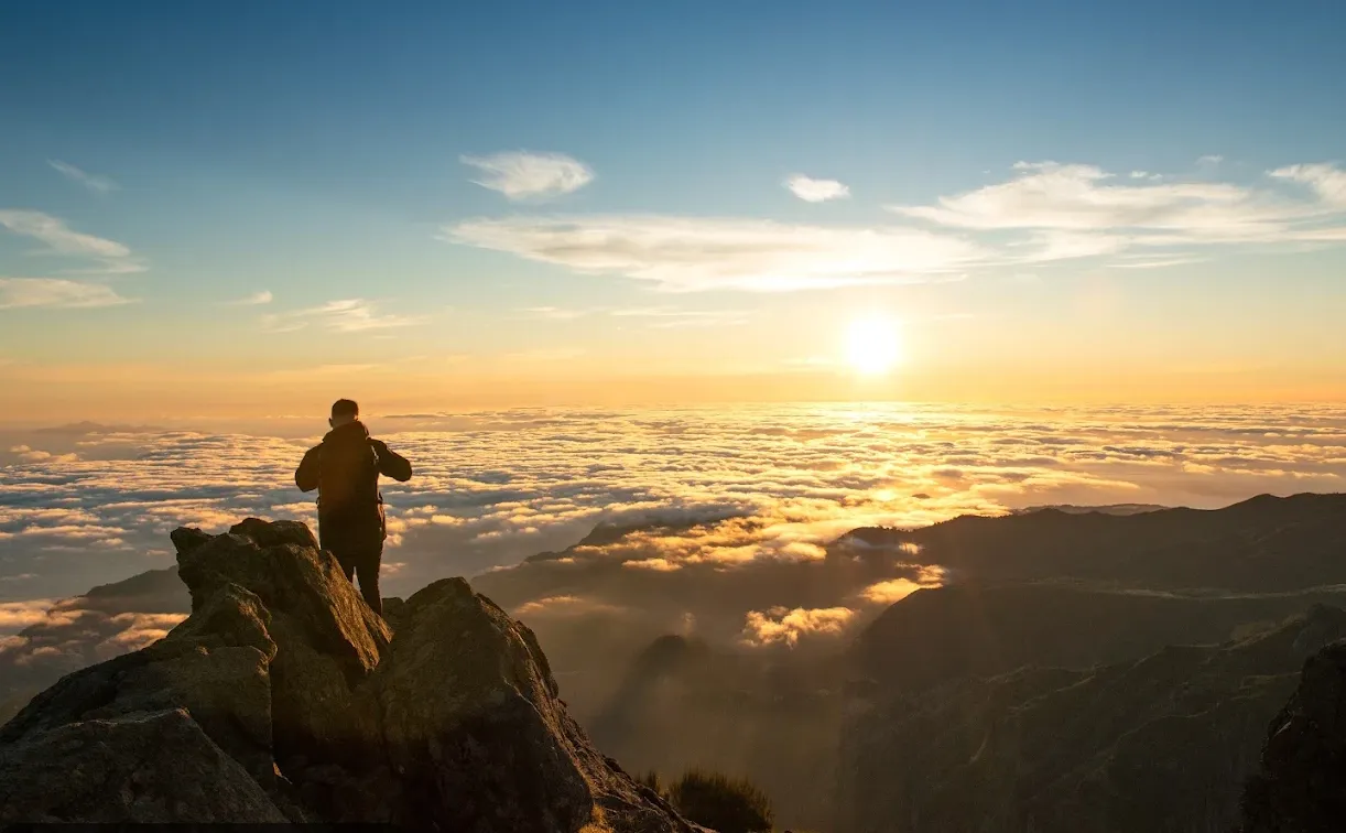 Схід сонця на Pico do Arieiro