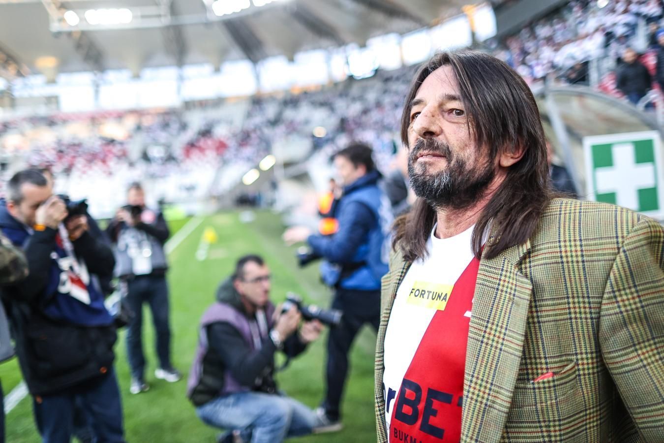 Помер легендарний польський футболіст – курив цигарки, конфліктував із тренерами