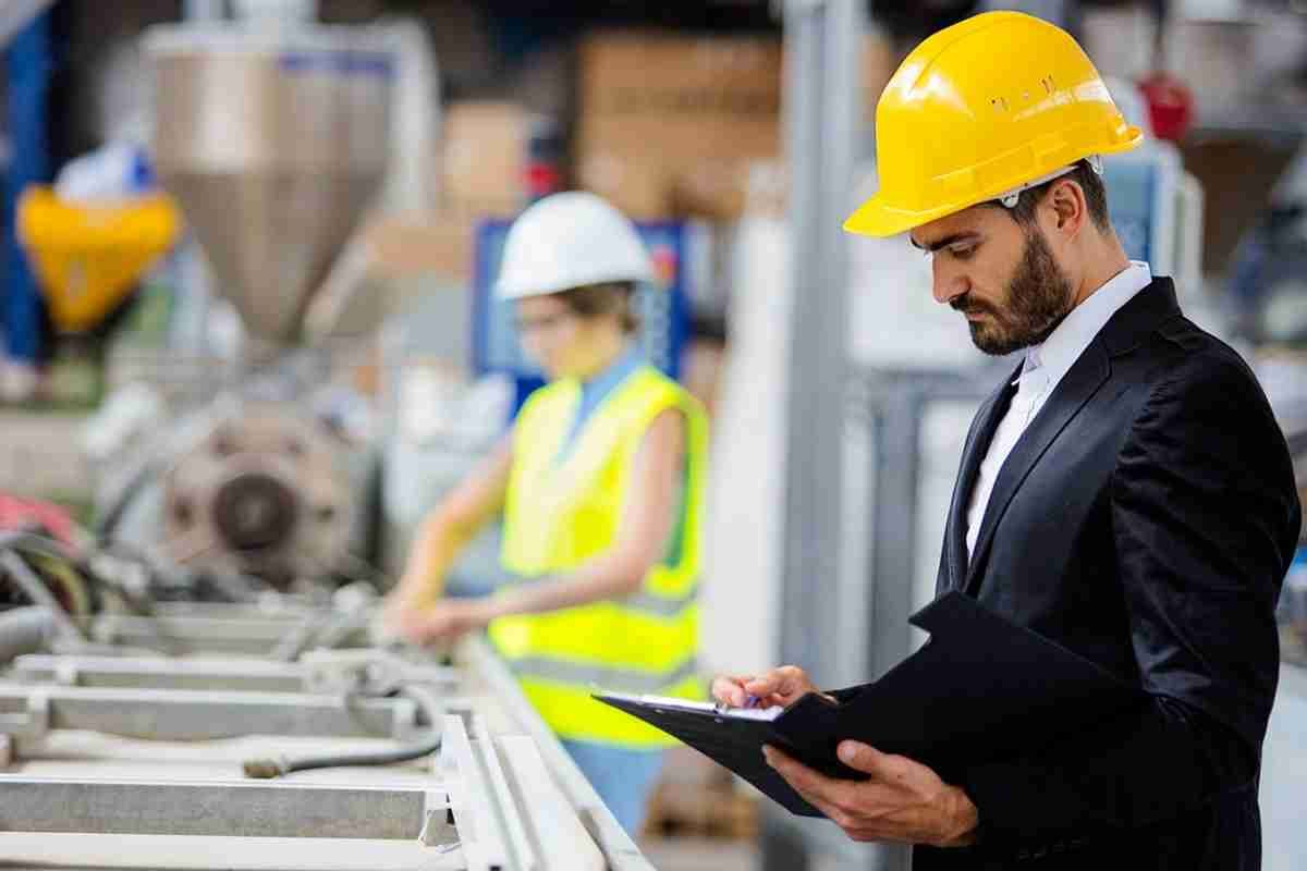 На рынке труда стало меньше работы На рынке труда стало меньше работы