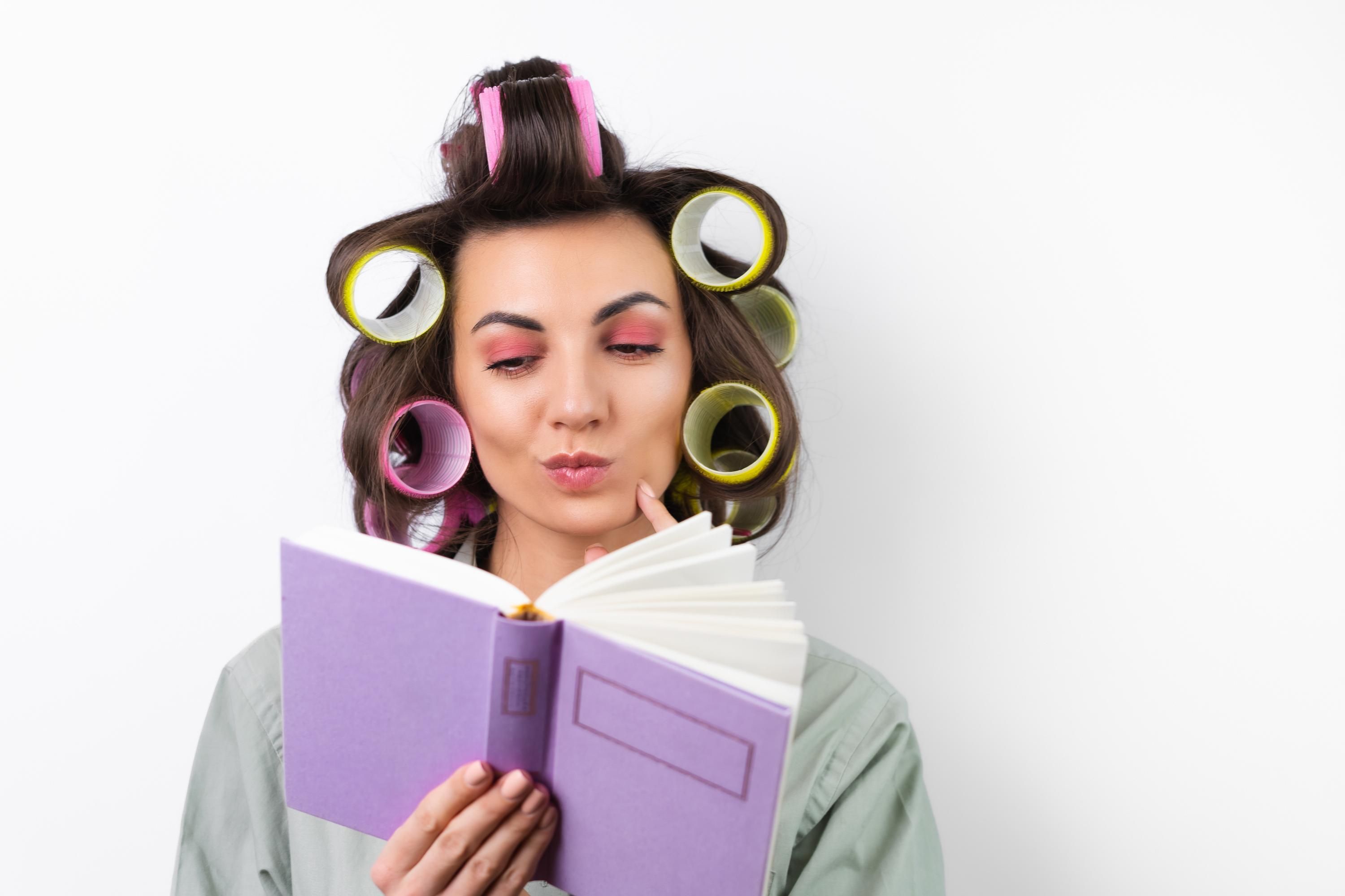 Девушка с книгой Девушка с книгой