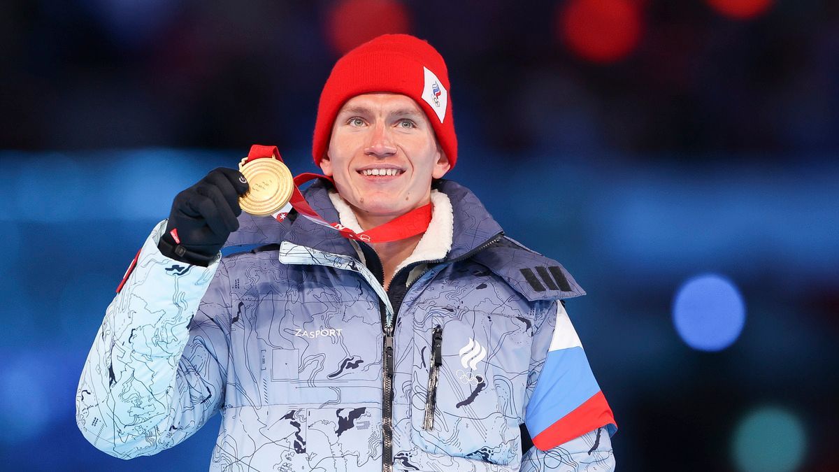 Александр Большунов