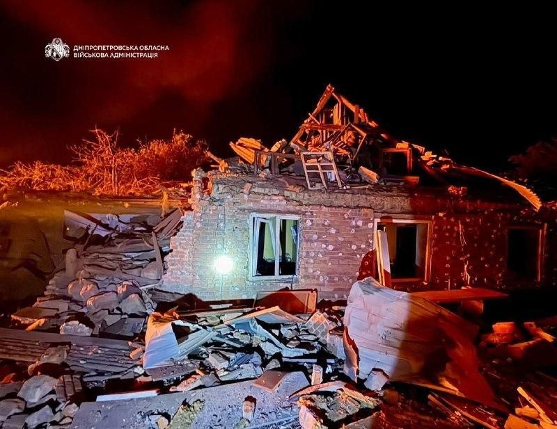 Під завалами можуть бути люди: Росія завдала удару по будинках у Дніпрі