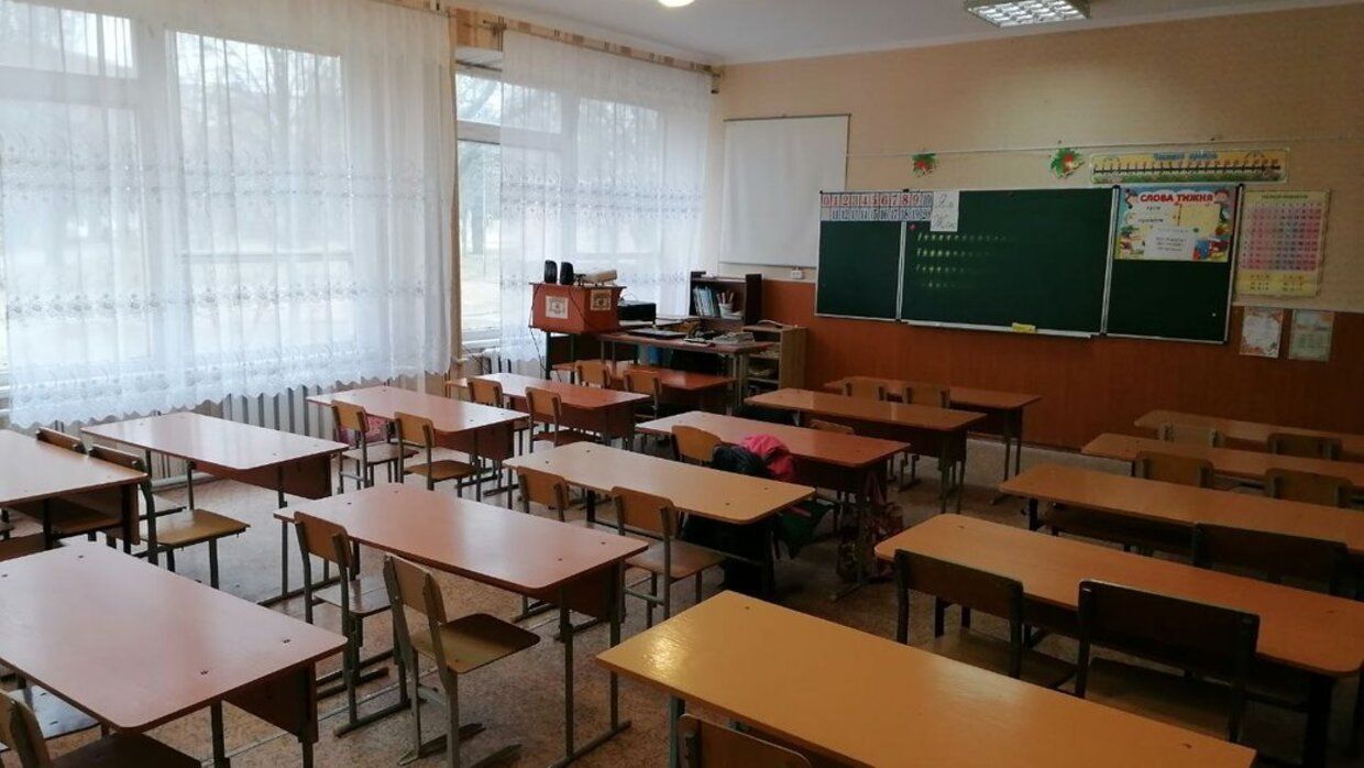 Прилетів ворожий дрон: на Тернопільщині учні пішли на вимушені канікули