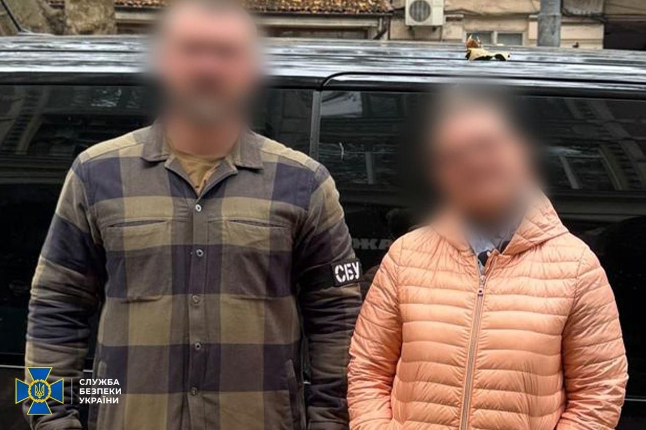 Помогали россиянам воровать зерно