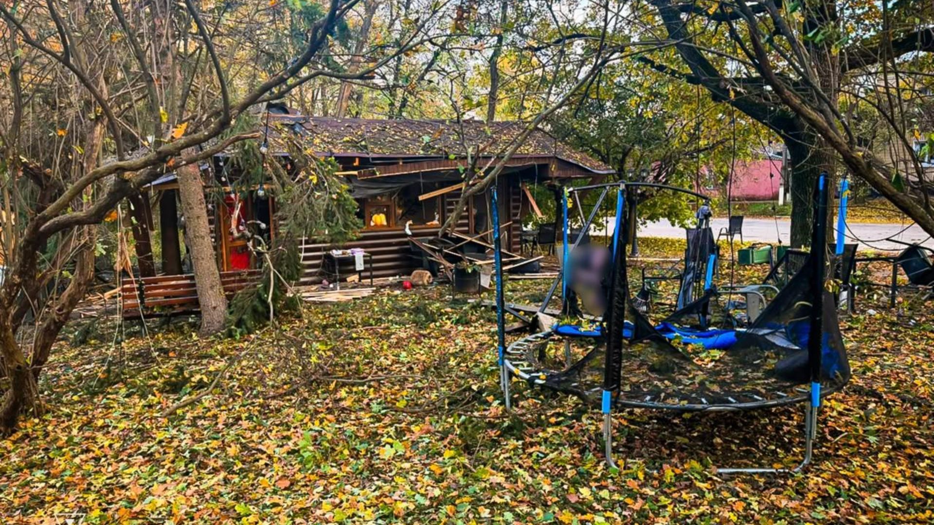 Обстріл парку на Харківщині Обстріл парку на Харківщині