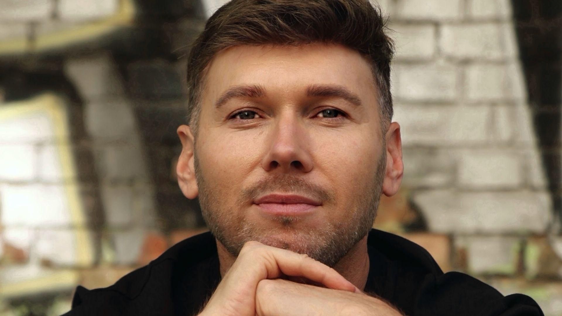 Режиссер Алексей Комаровский рассказал, как случайно обнаружил у себя рак кожи 