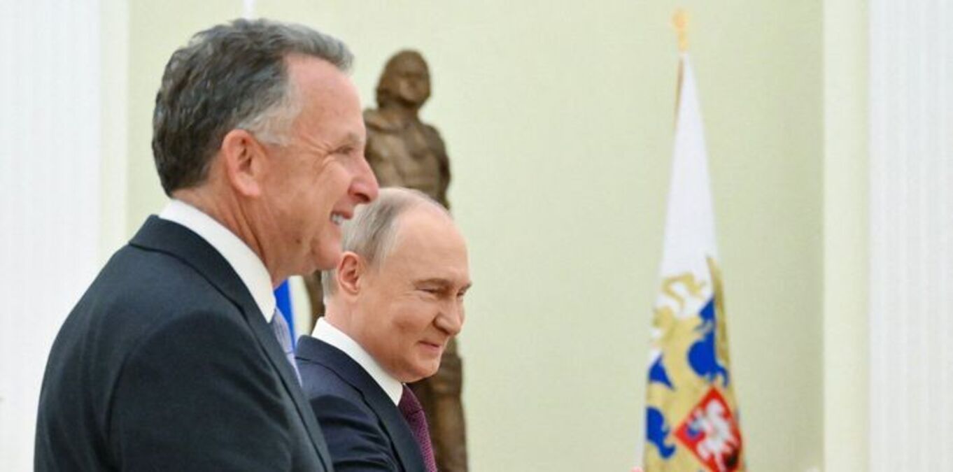 Vitkoff will fly to St Petersburg, where he will propose a meeting between Putin and Zelenskyy, according to Stere