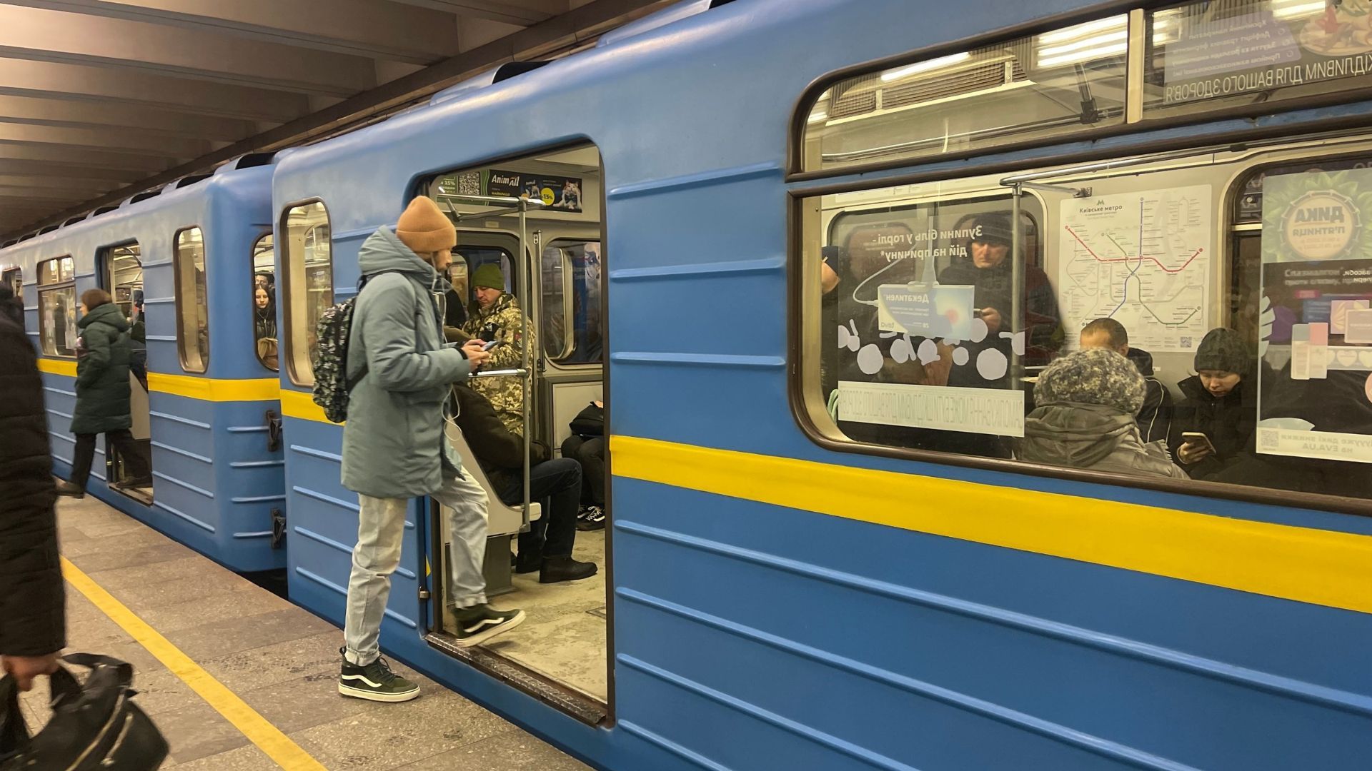 В Киеве изменили движение поездов по красной ветке метро: в чем причина