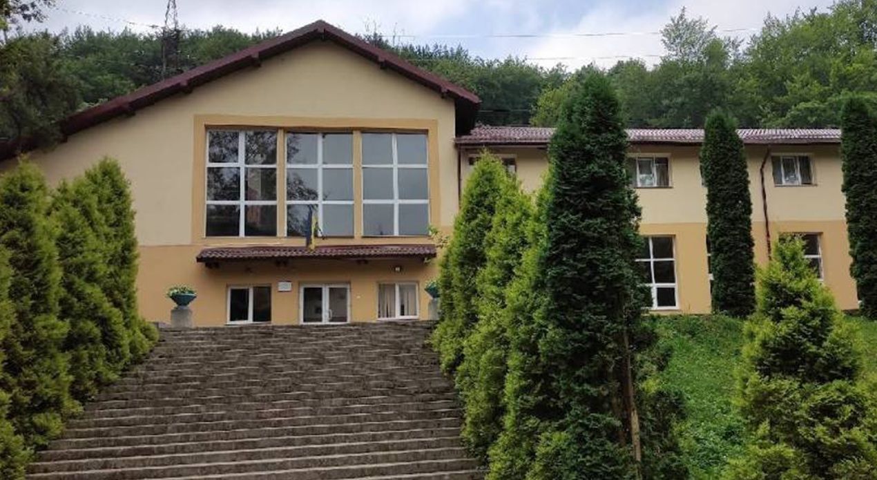Journalists uncovered inflated prices in a bid for the renovation of the "Karpaty" tourist base in Lviv Oblast