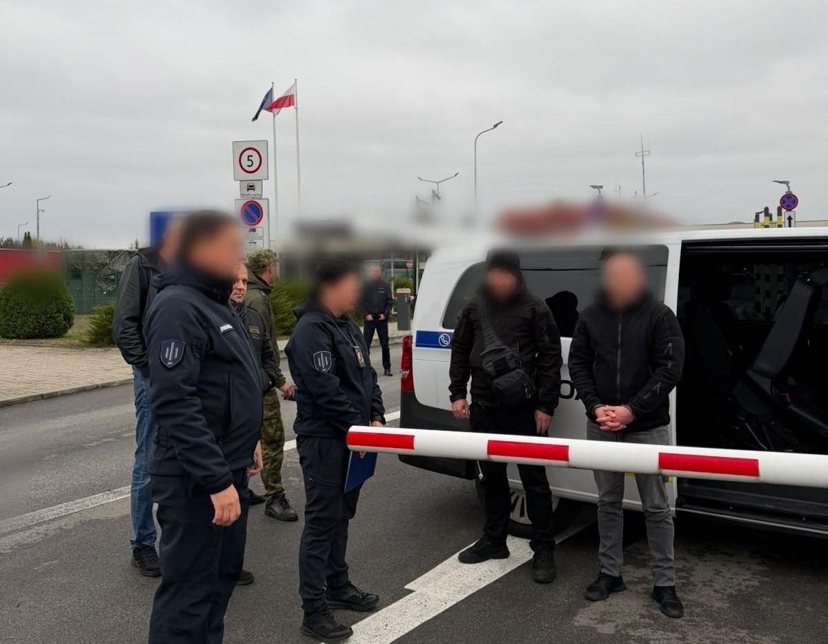 "Застрелил беглеца и сбежал в ЕС": Германия экстрадировала пограничника-подозреваемого
