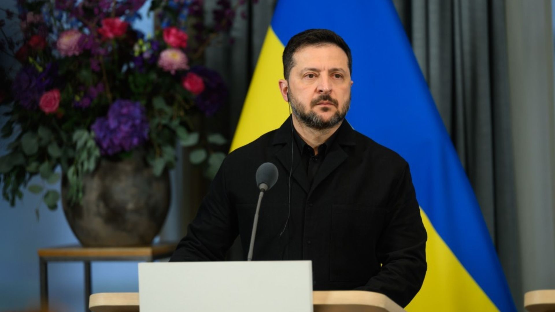 Зеленський вперше допустив обговорення гарантій безпеки для Росії після війни, – FT