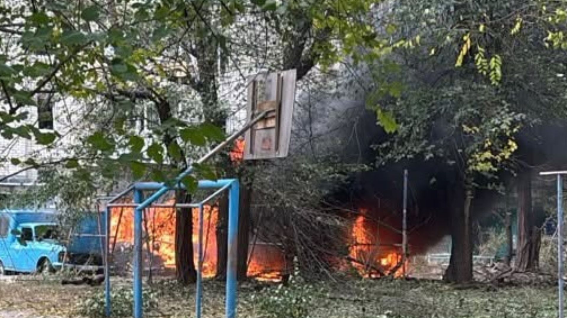 Дрон поцілив у багатоповерхівку в Кременчуці: є загиблі і поранені