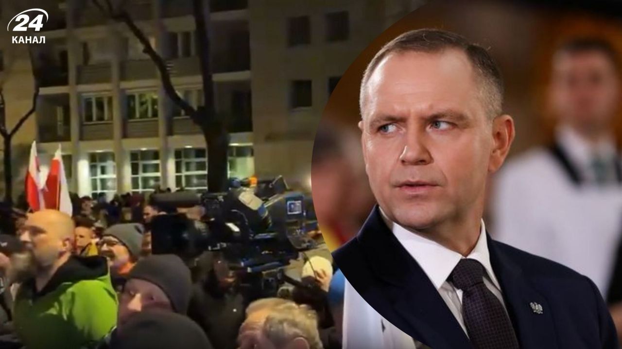 В Конституционном трибунале Польши заявили о "государственном перевороте": возле здания работает полиция