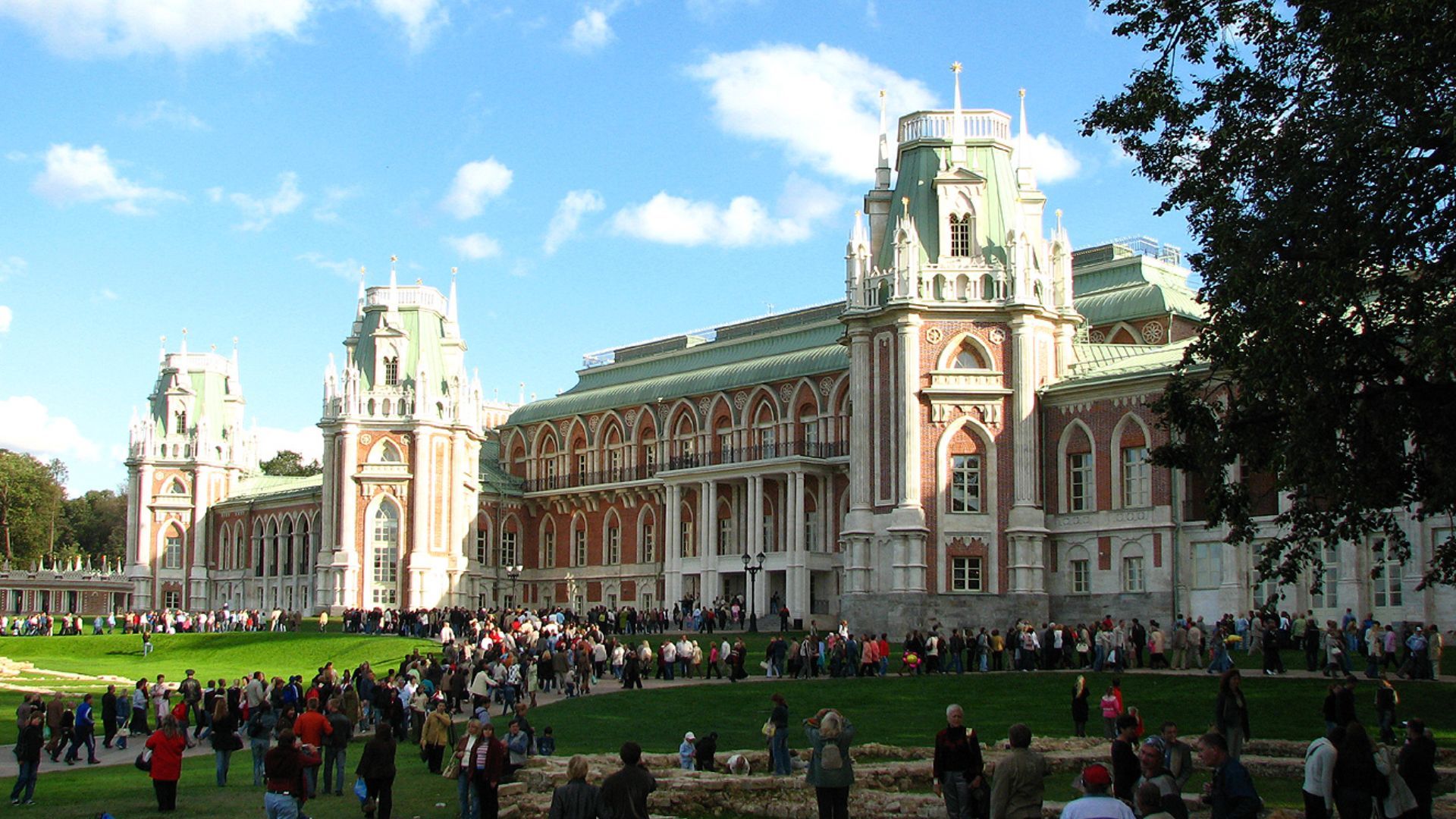 В Москве закрыли музей-заповедник после предупреждения об угрозе теракта с многочисленными жертвами