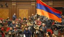 Армения проиграла в войне, – политолог о протестах в стране