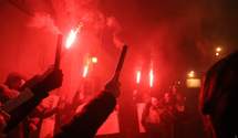 Огненные протесты: активисты в Одессе под СИЗО зажгли файеры – впечатляющие фото и видео