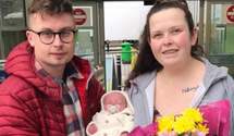 Жінка народила на стоянці супермаркету: вона не знала, що вагітна