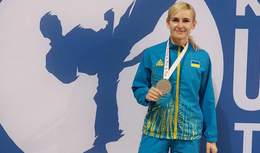 Один день – три медалі для України: каратистка Серьогіна взяла “срібло” чемпіонату світу