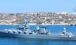 “Москва” зазнав серйозних пошкоджень: у Росії підтвердили пожежу на крейсері, який “ішов на**й”