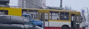 Транспортний колапс в Одесі: містян попередили про погіршення погодних умов