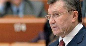 Президентские дела: Янукович по-своему отпраздновал День Свободы и 26-го зажег свечу