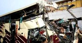 Итоги недели: в Швейцарии разбился автобус, погибли 28 человек