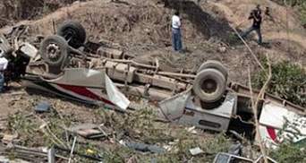 В Марокко автобус упал в обрыв. Более 40 человек погибли