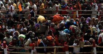 В Индии более 18 человек погибли во время давки