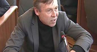 Заграницей арестовывают счета Януковича или Азарова, почему в Украине они - легальные?, - Соболе
