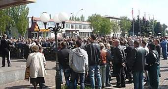 В Енакиево пророссийские активисты захватили завод Ахметова (Фото)