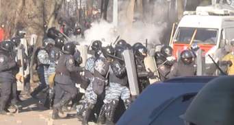 Хроника Евромайдана. В Киеве уличные бои,  протесты охватили другие города Украины