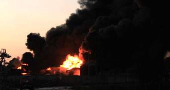 На нефтебазе ночью прогремели несколько взрывов, есть жертвы, — "Азов"