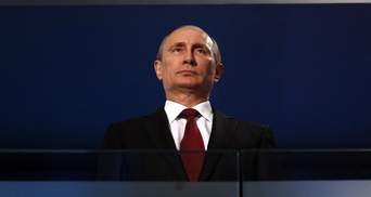 Путин приказал усилить охрану российских посольств