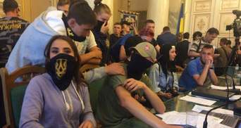 Полиция открыла первые уголовные производства после столкновений во Львовском облсовете