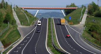 Омелян розповів, де можуть з'явитись перші платні автобани в Україні