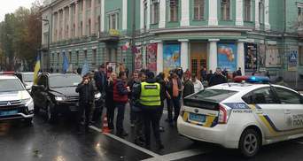 В Киеве произошли столкновения между полицией и автомайдановцами