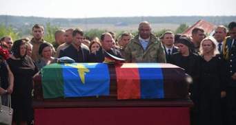 Похорон із чемоданами: у "ДНР" збираються закрити виїзд до Росії