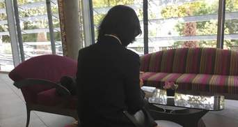 Дружині арештованого екс-очільника Інтерполу надходять погрози: відомі подробиці