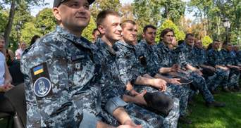 Звільненим з полону українським морякам надали статус УБД