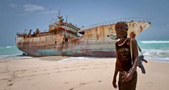 В Африке пираты напали на грузовое судно и похитили украинца: что говорят в МИД