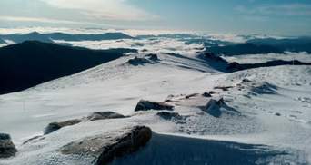У Карпатах в перші дні літа насипало до 40 сантиметрів снігу: неймовірні фото, відео