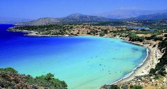 Кіпр вибірково тестуватиме туристів на коронавірус в аеропортах