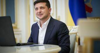 Улучшение или имитация усилий: как украинцы оценили год президентства Зеленского