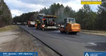 "Велике будівництво" у Чорнобильській зоні: до роковин трагедії оновлюють дороги