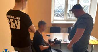 СБУ затримала міжнародного злочинця: ошукав людей на майже мільйон доларів