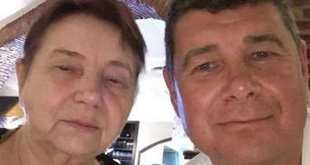 "Була фігуранткою газової справи": депутат-утікач Онищенко повідомив про смерть матері