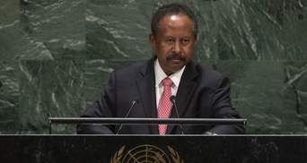В Судане задержали нескольких министров и премьера: возможен военный переворот