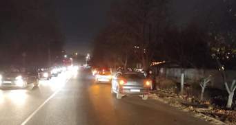 У Броварах пенсіонерка загинула під колесами двох авто: фото з місця трагедії