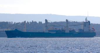 Корабль с американскими катерами для Украины вошел в Черное море: первые фото, видео